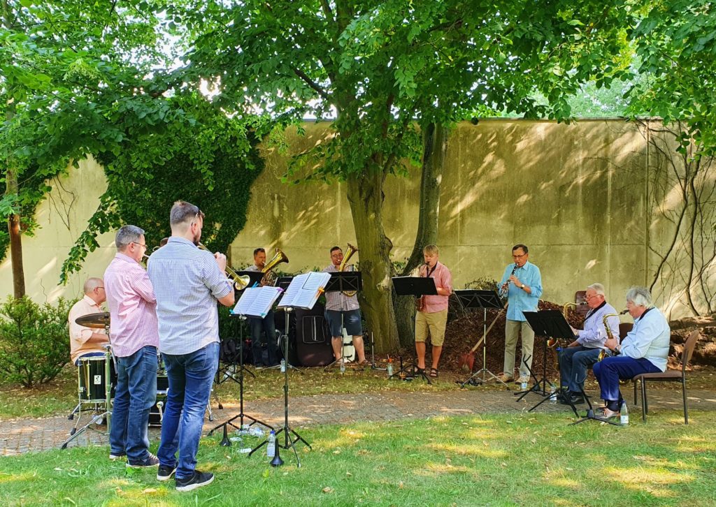 Balkonkonzerte am Mittelganghaus Märkische Heimat