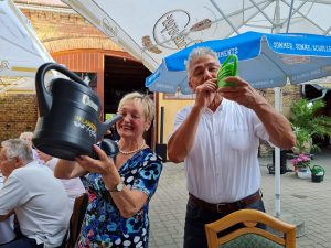 Gießkannen Kaffeeklatsch Märkische Heimat